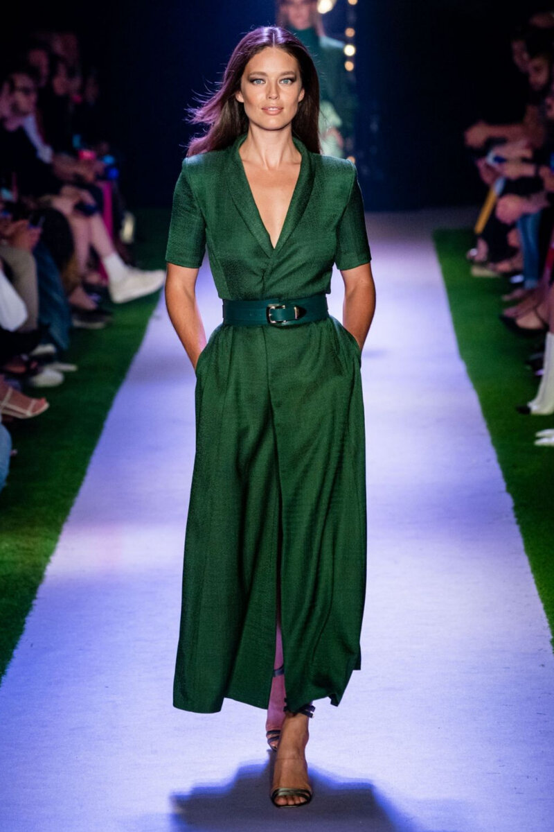 Зеленый вошел в топ-10 модных цветов 2020 года.