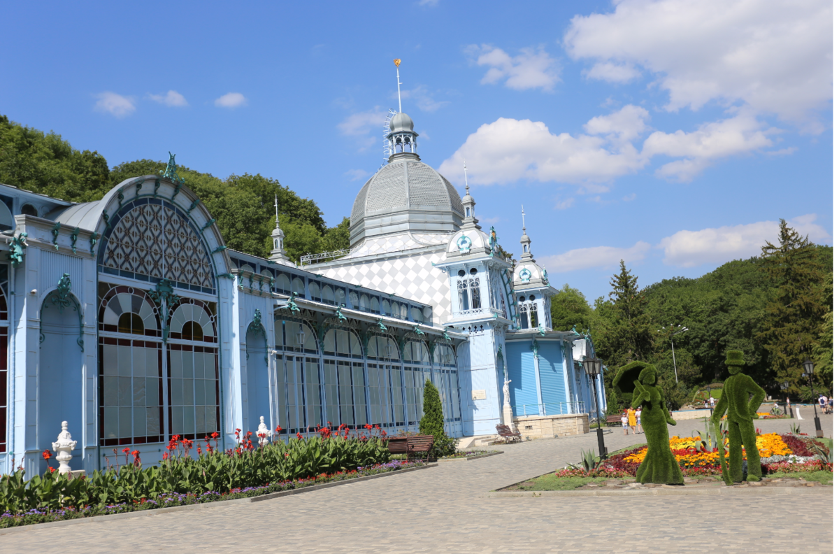 Пушкинская галерея Железноводск. Курортный парк Железноводска Пушкинская галерея. Железноводск достопримечательности Пушкинская галерея. Лермонтовская галерея Железноводск. Есть ли в железноводске