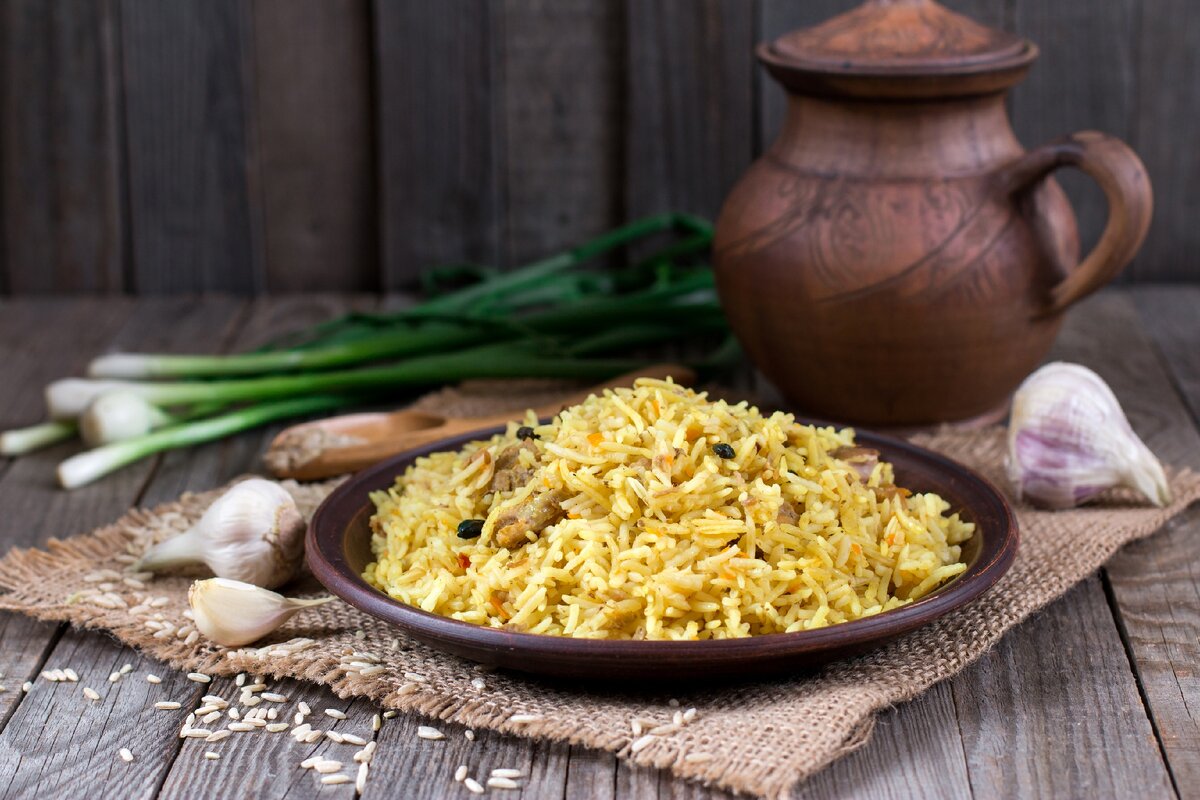 Рецепт плова с миндалем.