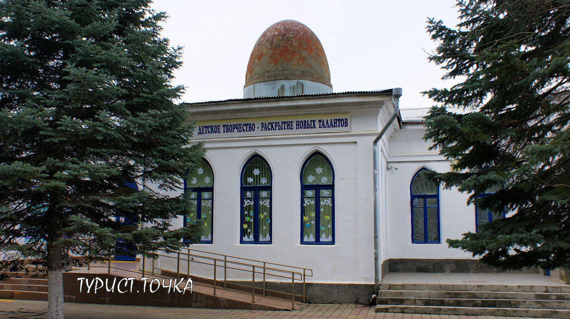 Дом с восточным фасадом в Горячем Ключе