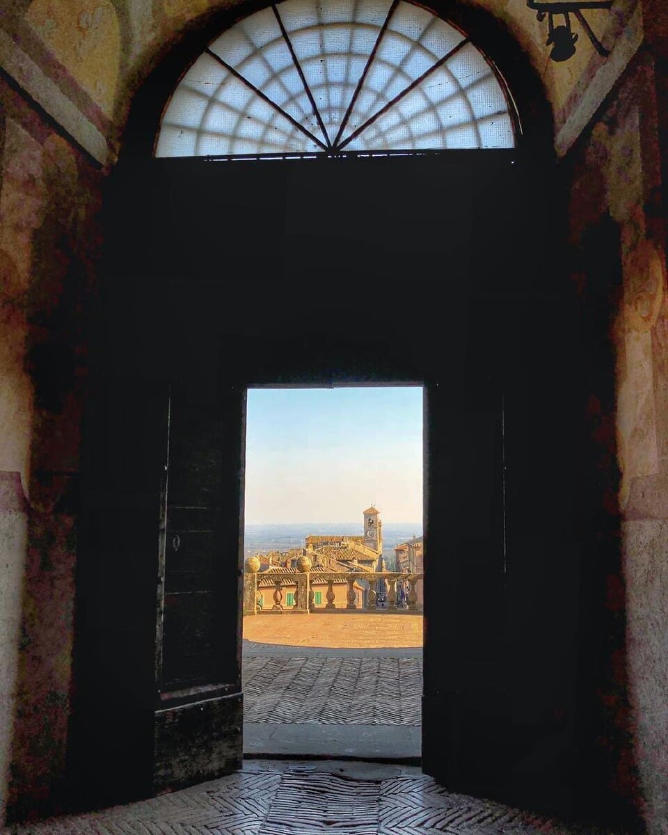 ДВОРЕЦ ФАРНЕЗЕ В КАПРАРОЛЕ | Анна Синица - Рим и Италия | Дзен