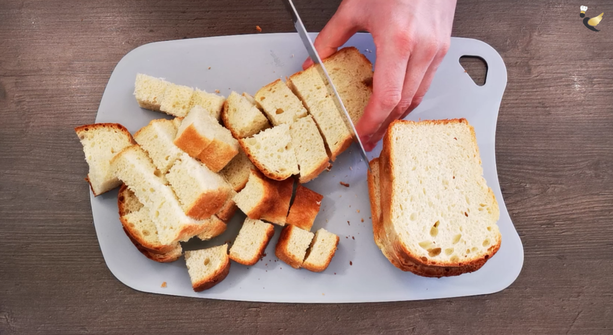 Самые вкусные и простые рецепты из старого хлеба