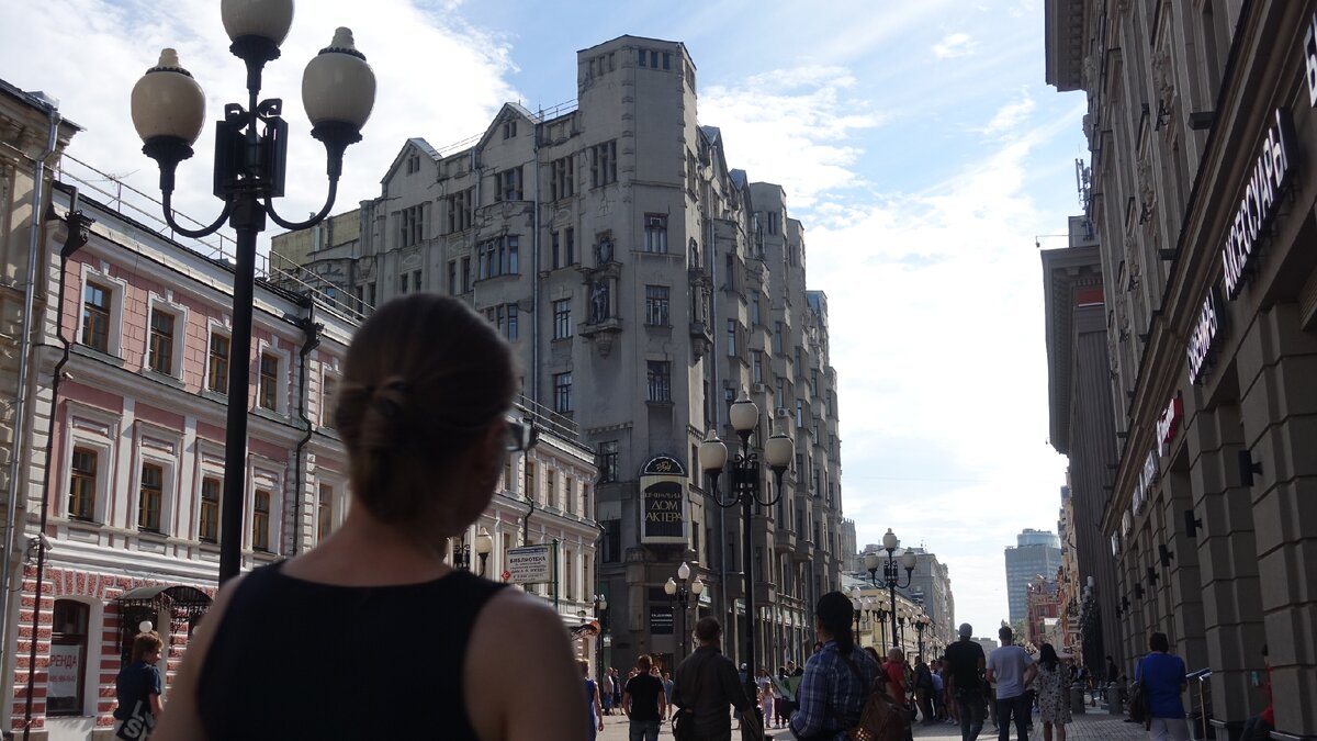 Арбат. Театр Вахтангова и Дом актера напротив | О Москве и окрестностях в  стиле odinmirage | Дзен