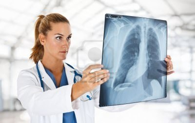 Флюорографическое обследование периодически должны проходить все, кому исполнилось 18 лет. 