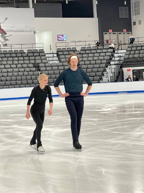 Евгения Тарасова и Владимир Морозов на тренировке в Америке. Фото из открытых источников (листайте галерею)