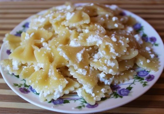 Макароны с творогом