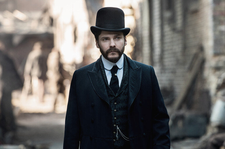 Ласло Крайцлер (Даниэль Брюль)