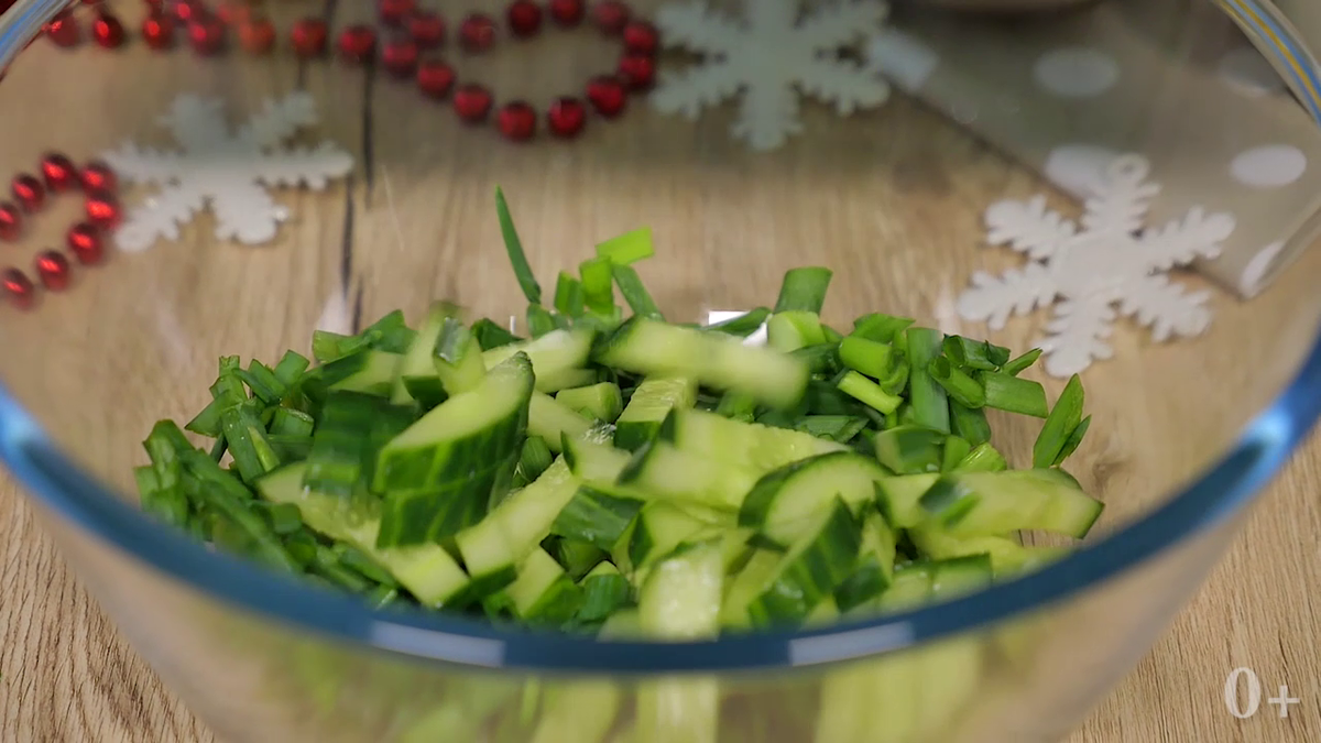 Салат на Новый год «Одесса». Свежий и сытный, его вкус будете помнить  долго. | Вкусный рецепт от Людмилы Борщ | Дзен