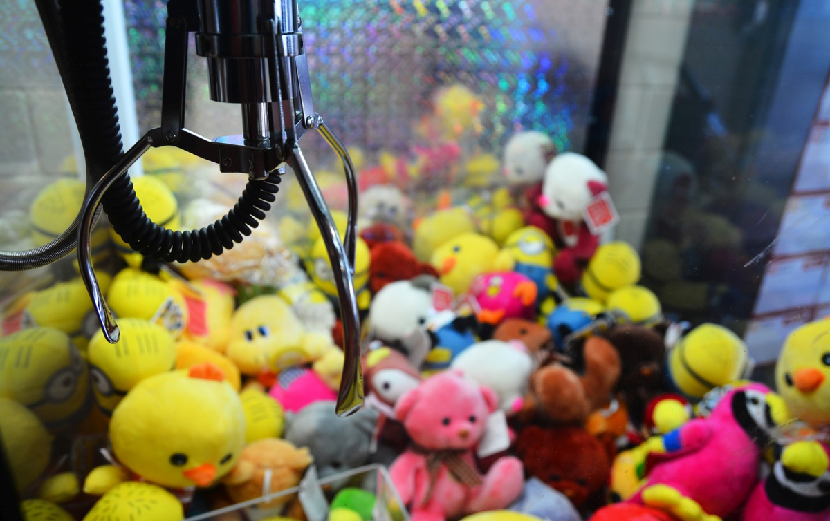 Автомат с игрушками