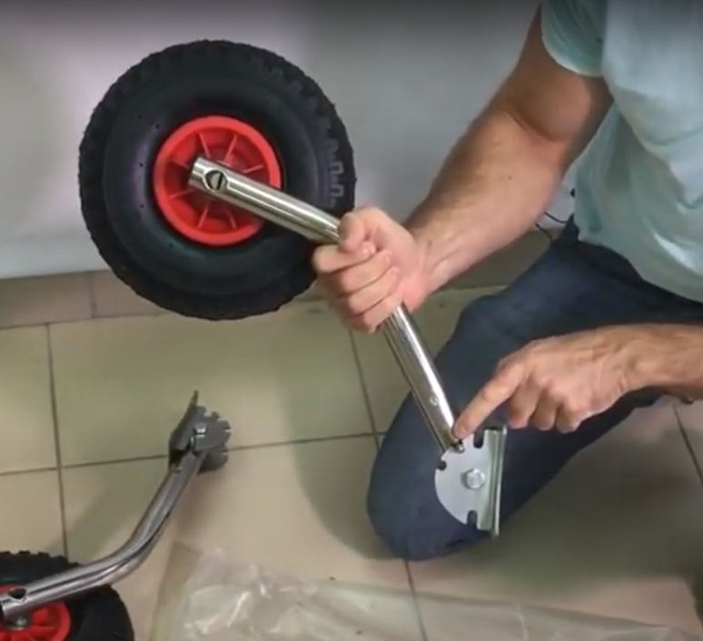 Как сделать транцевые колеса самостоятельно ?