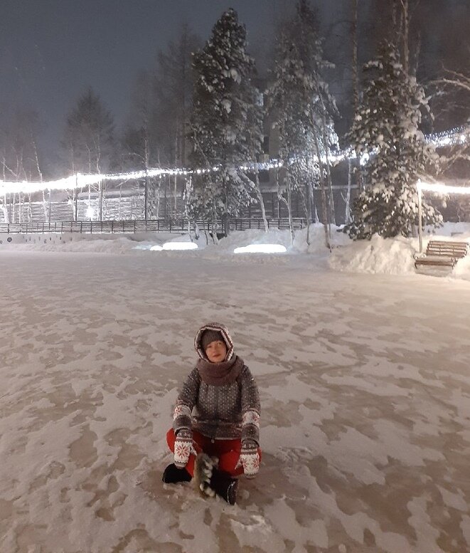 Нет, это автор. Ее фото не выкладываю, дабы не раскрывать секрет ее малых и не очень успехов.