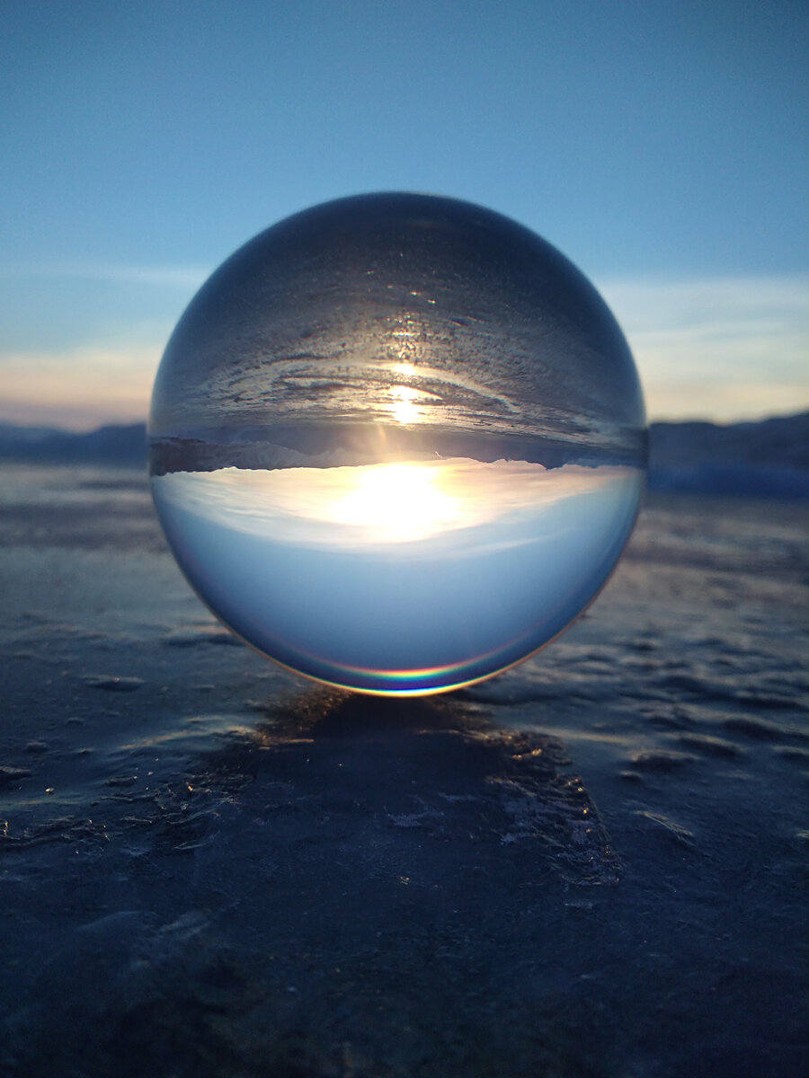 Переверну ваш мир с ног на голову ))). Фото принадлежит автору.