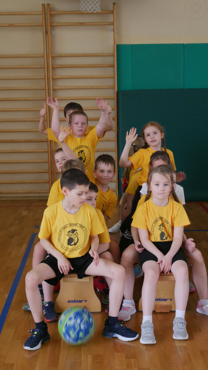 Спортивные игры «ВЕСЁЛЫЕ СТАРТЫ». Всемирный день здоровья