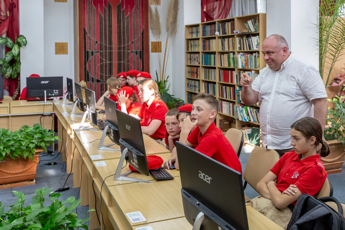 Фото из группы ВКонтакте «Юнармейское лето»