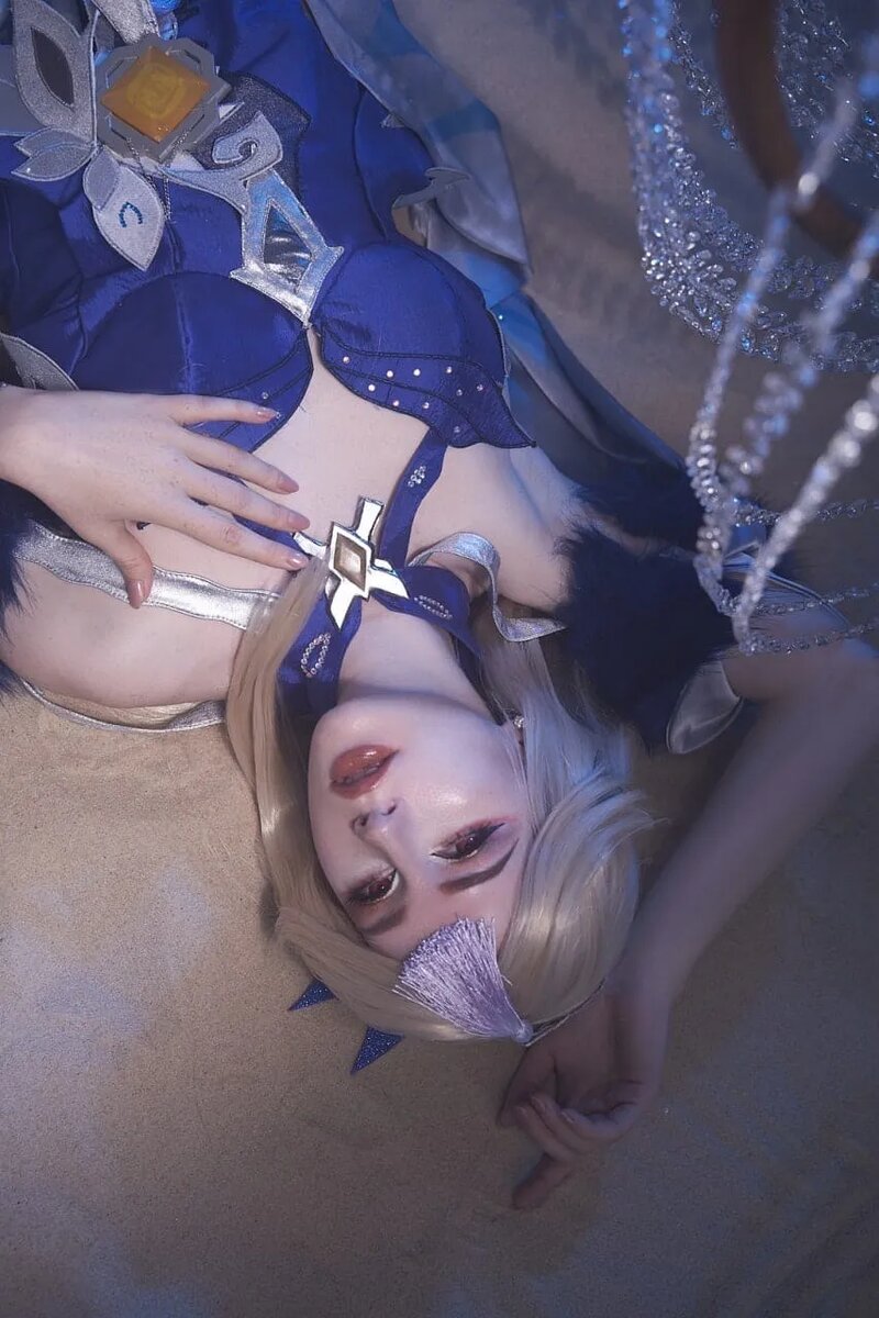 Косплей на Нин Гуан из Genshin Impact. Косплеер: Кристина likeassassin Волкова. Фотограф: Катерина Даниелян. Источник: vk.com/christinacosplay   📷