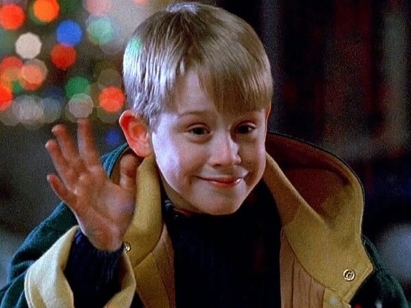 кадр из к/ф "Один Дома", 1990. Режиссер Крис Коламбус.