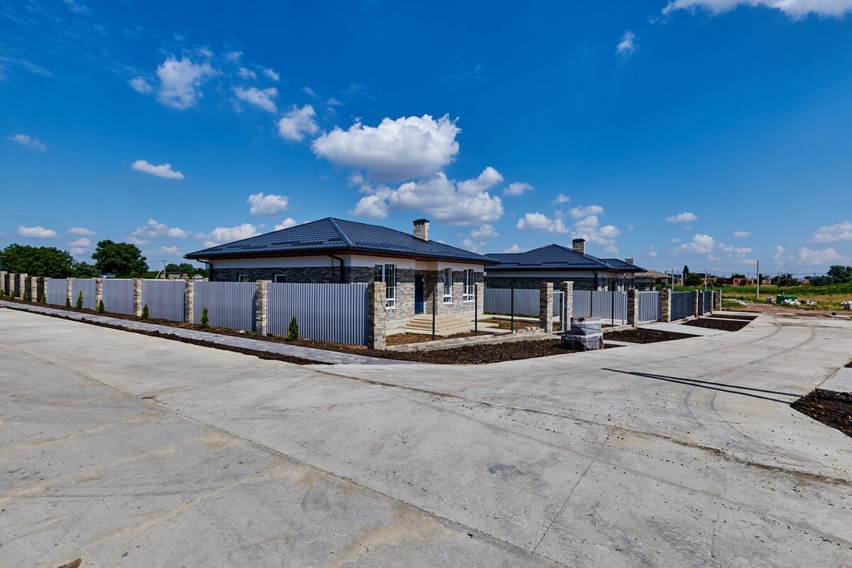 Вот такие дома можно построить или купить под сельскую ипотеку 2,7% в 10 минутах от Краснодара