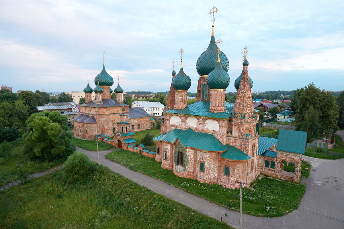 Храм Иоанна Златоуста в коровниках Ярославль