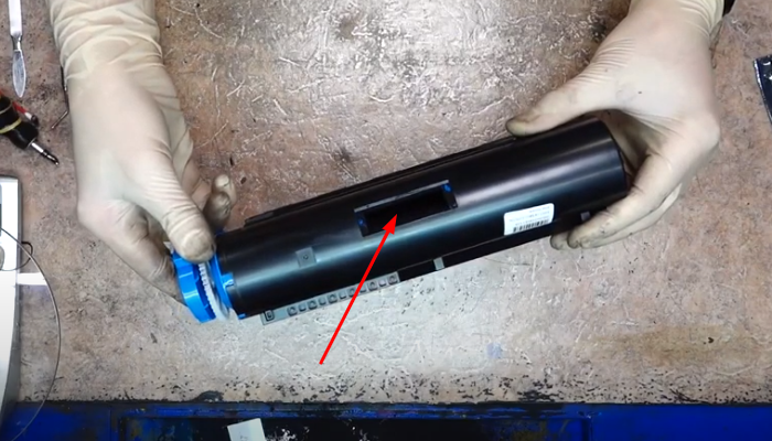 Фото 7. Засыпаем тонер в картридж 