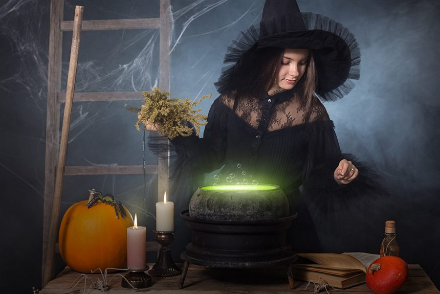 Ведьма как выглядит сейчас To plant a garden is to believe in tomorrow lunaesquephotography: The Wise Wom