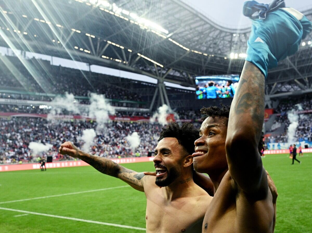    Клаудиньо и Вильмар Барриос© РИА Новости / Алексей Филиппов