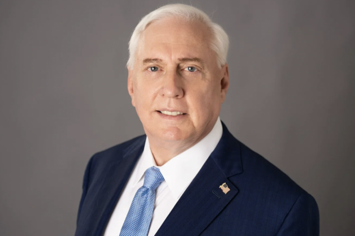    Макгрегор назвал Украину «дойной коровой», снабжающей США