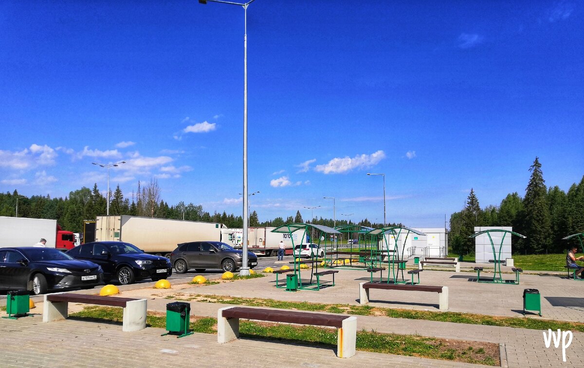 кемпинг на трассе. места для отдыха вдоль дороги. м11 места для отдыха. площадки отдыха на м11. зона отдыха на трассе м4.