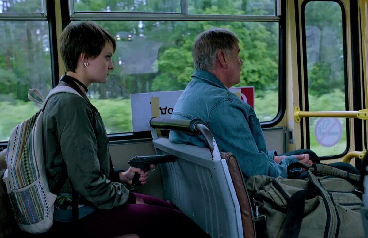 Кадр из свободных источников «Два билета домой» (2018)