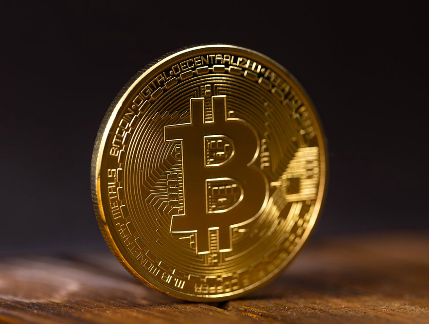 Физическая монета биткоина (превью)