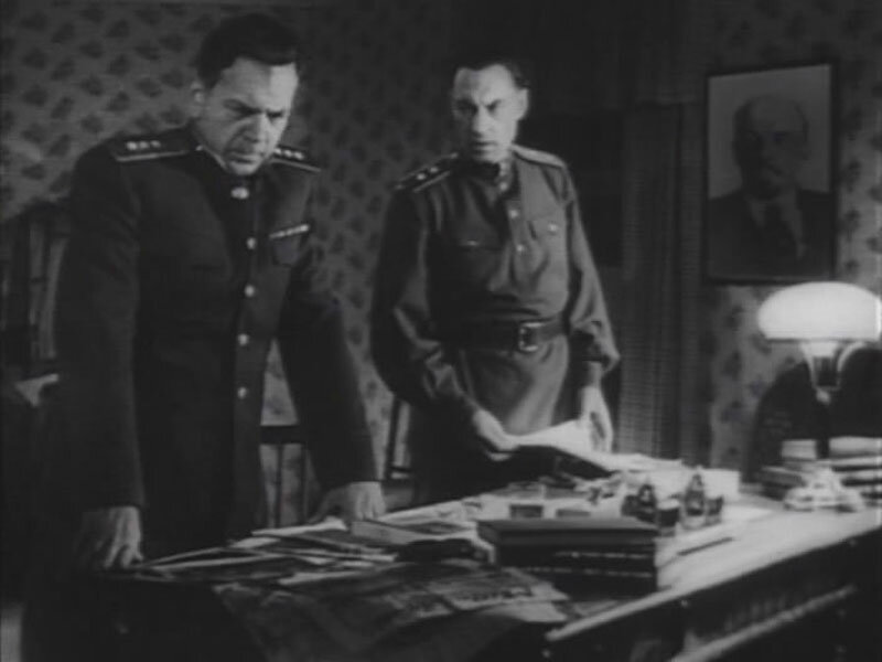 
Сцена из фильма "Великий перелом"

