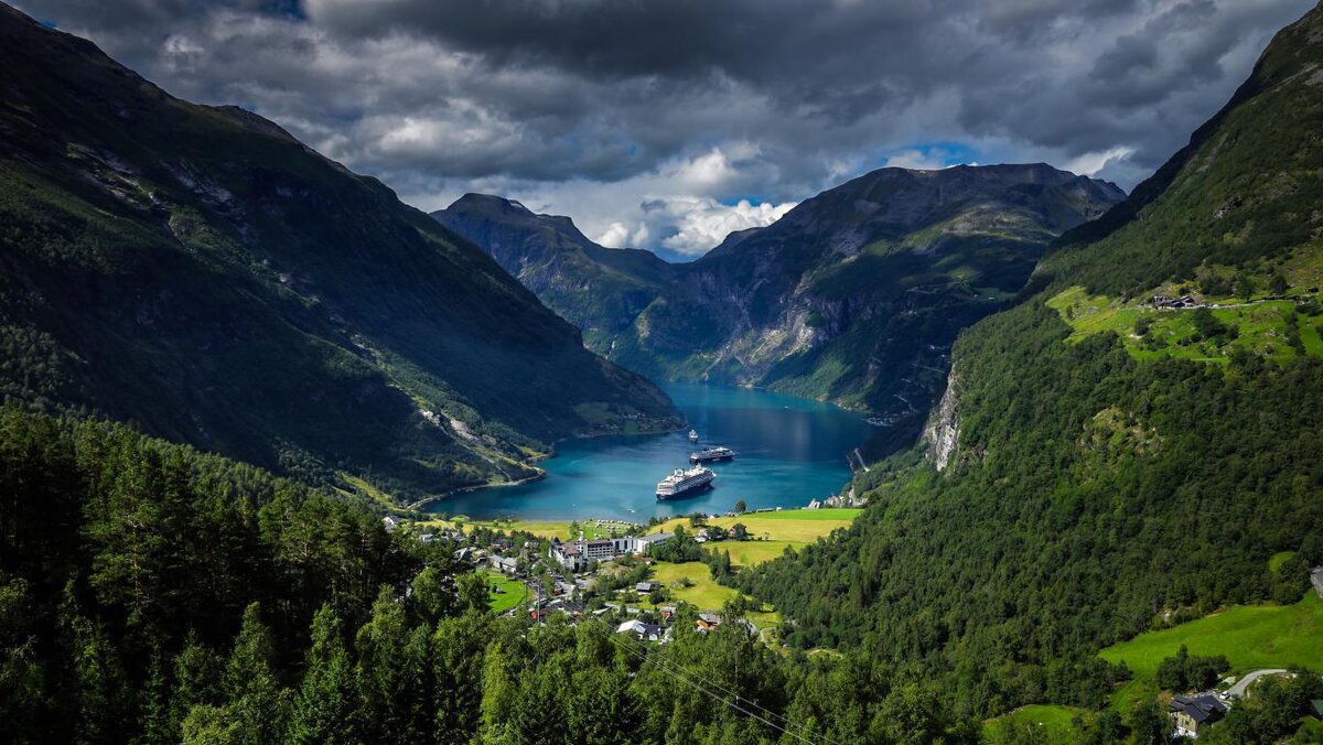 Гейрангер-фьорд в Норвегии.
