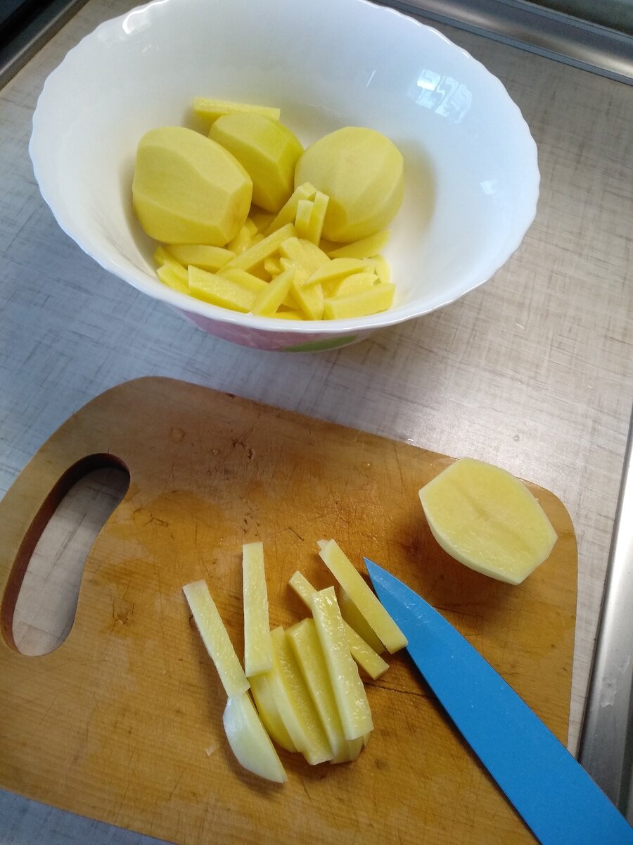 Сыну ломтики потоньше, любит хрустеть