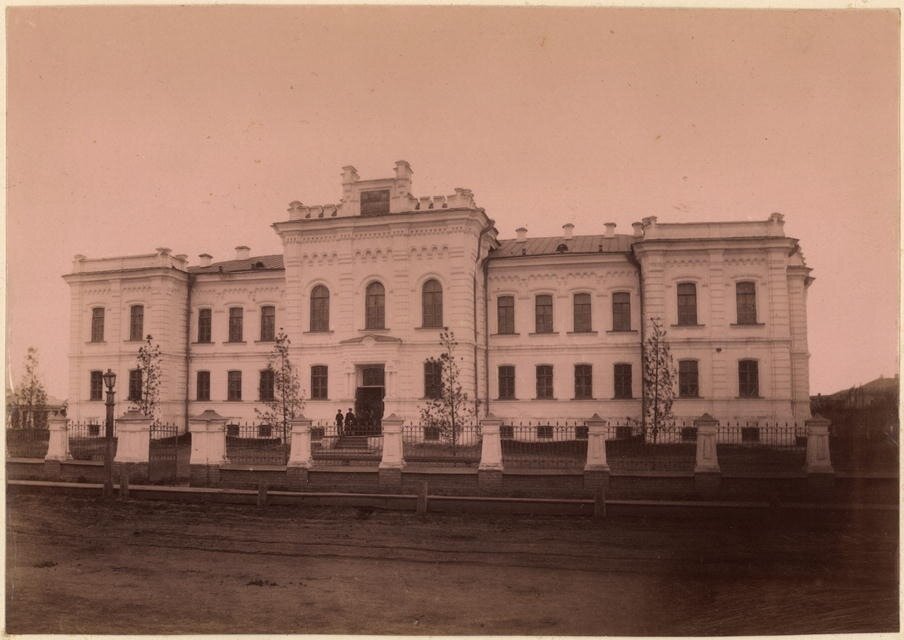 Александровское училище. Точный год фотографии неизвестен, примерно 1880-1890. Фото из группы ВК Тюмень до нашей эры.