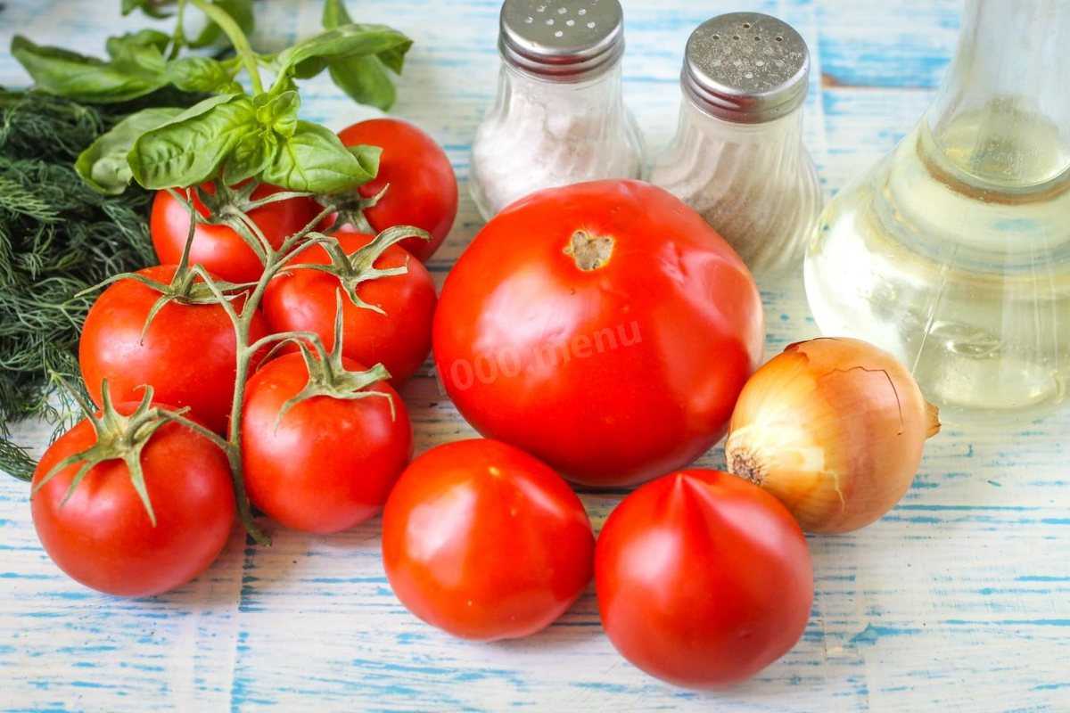 https://1000.menu/cooking/27362-tomatnyi-sup-pure-klassicheskii