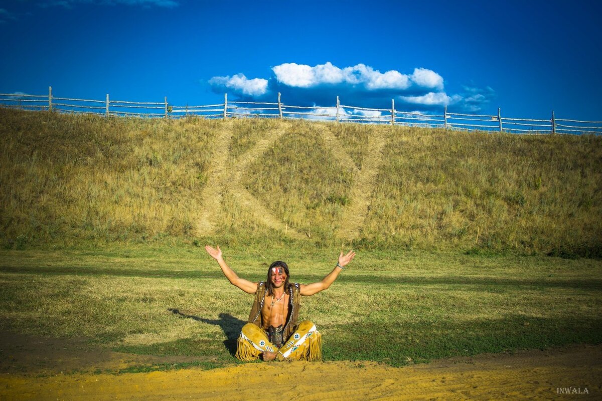 (Ливан Соболев) Автор.