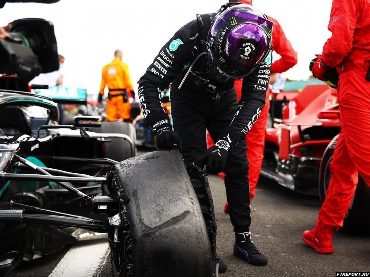 Льюис Хэмилтон Mercedes Гран-при Великобритании 2020