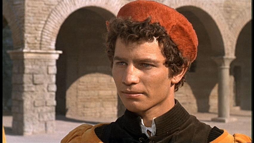 Тибальд (Майкл Йорк) fanpop.com