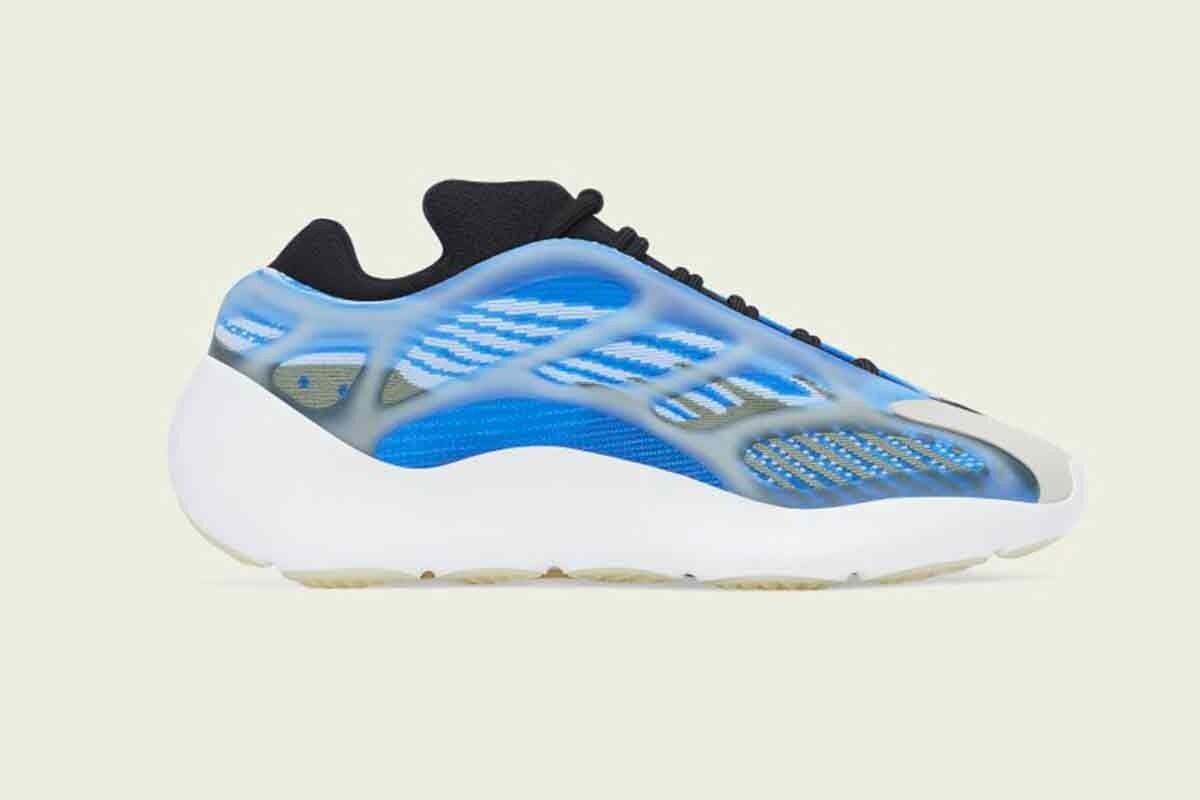 YEEZY 700 V3 Arzareth