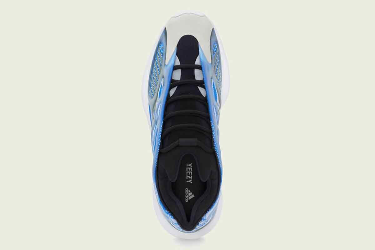 YEEZY 700 V3 Arzareth