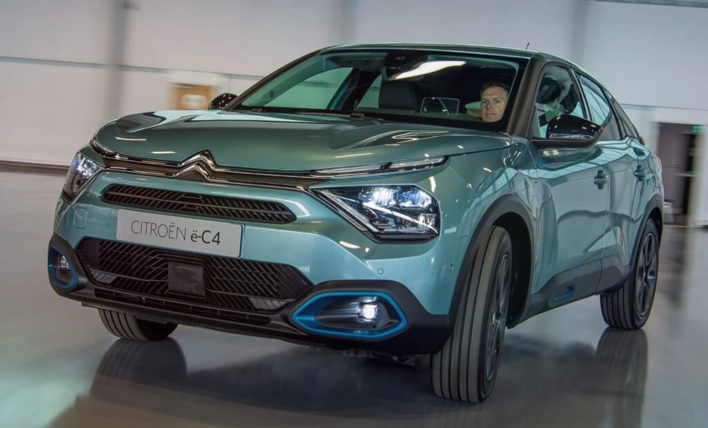 Новые Citroen C4 и E C4 / Источник: Autoexpress