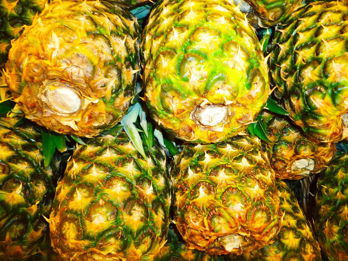 Слишком много, не бывает🍍