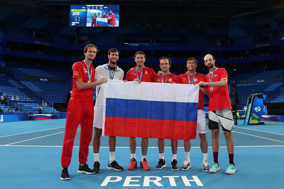 Даниил Медведев, Карен Хачанов, Марат Сафин (тренер), Теймураз Габашвили, Константин Кравчук.  
