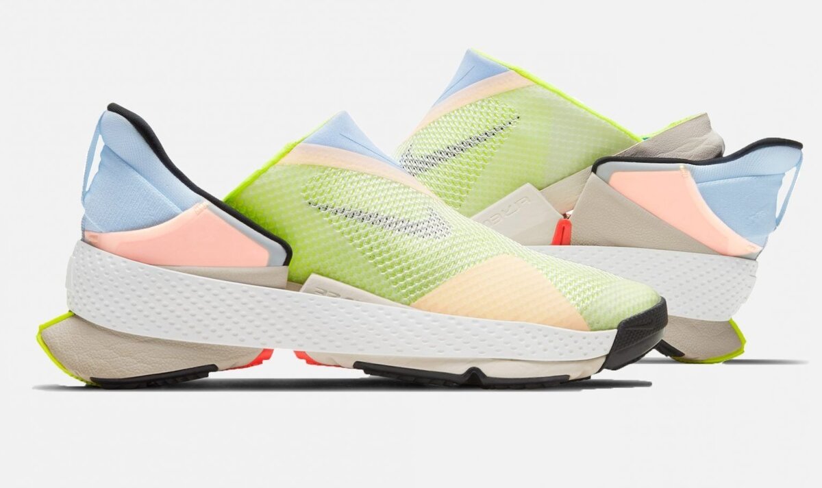 Кроссовки от NIKE c технологией "hands  free" - Nike GO FlyEase