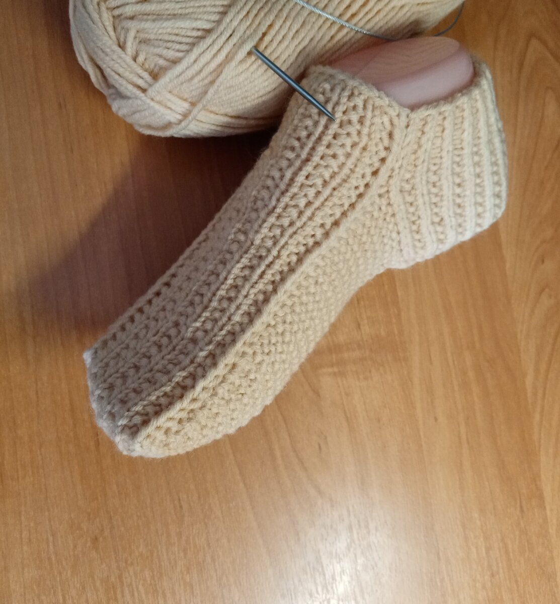 вязаные тапочки спицами