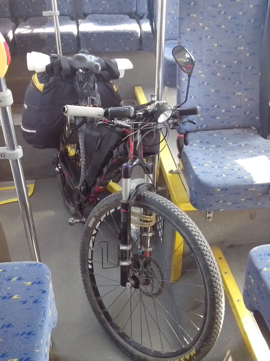 Едем на троллейбусе