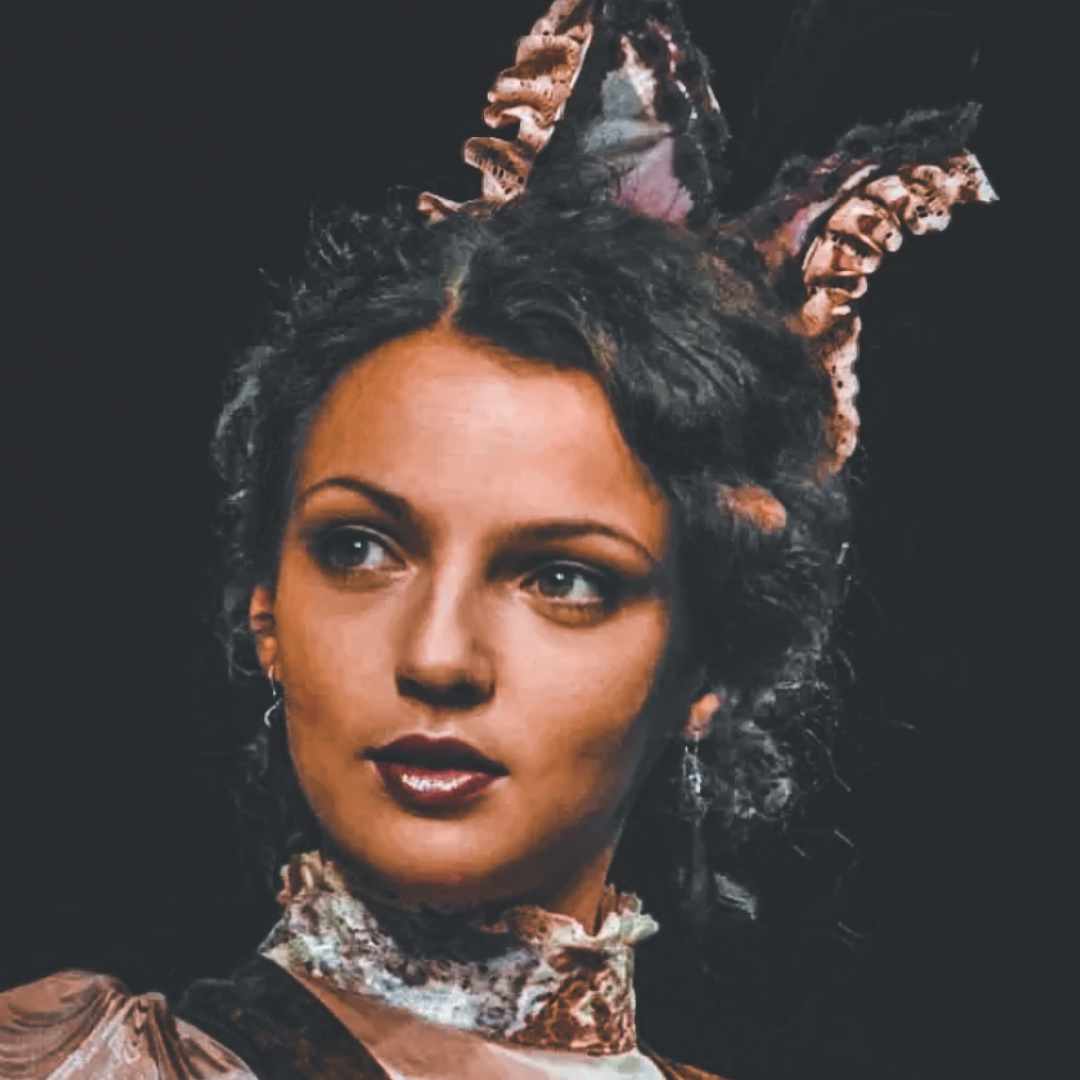 Актриса Ирина Леонова — пережила предательство мужа и стала матерью семерых детей