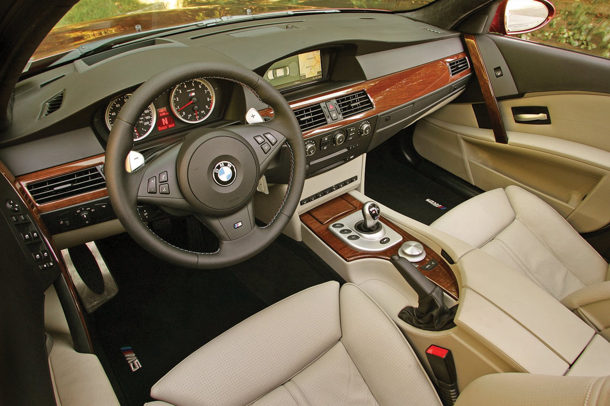 BMW m5 dashboard