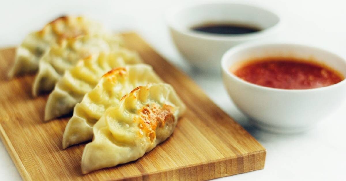 Дамплинги жареные