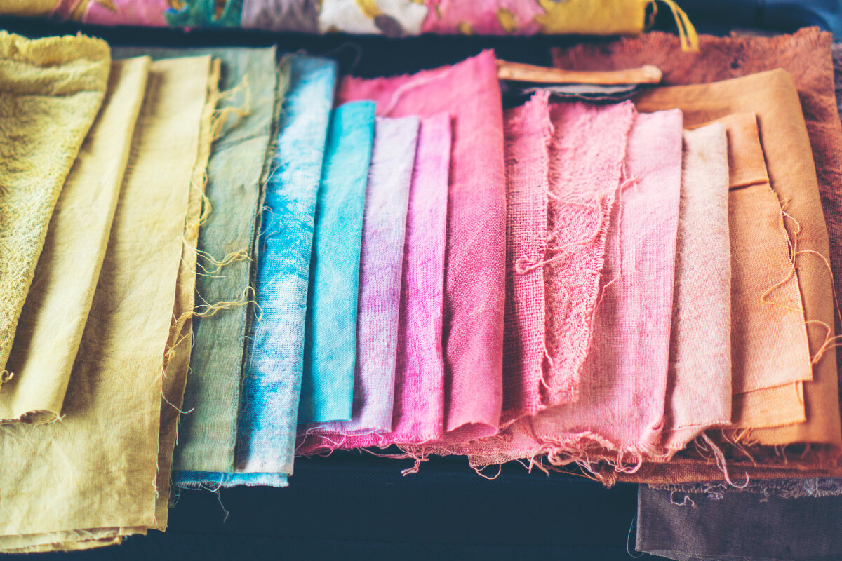 Важно! Окрашивать можно только натуральные ткани: шерсть, хлопок, лен, шелк.