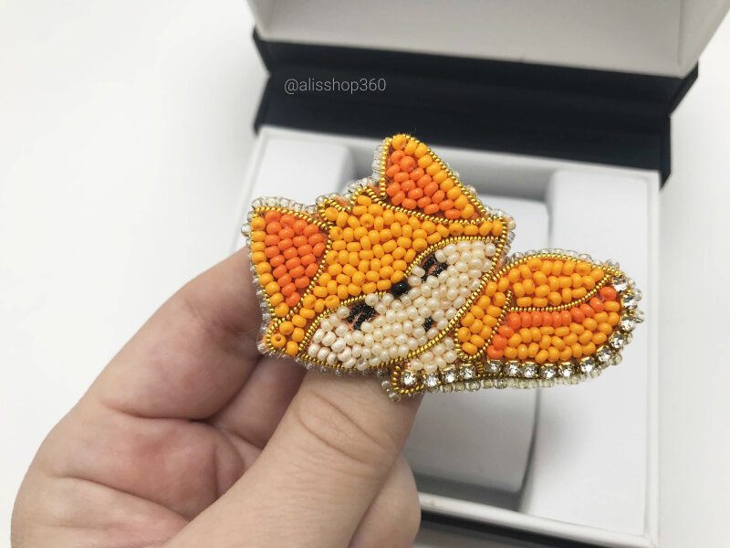 Брошь из бисера "Лиса"